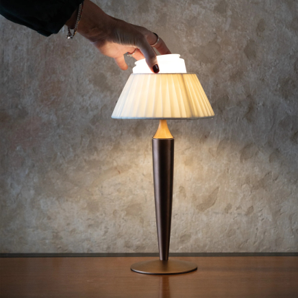 ZAFFERANO Flamina Lampa dotykowa LED - brązowa 12,x32 cm